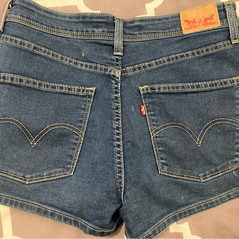 Levi’s shorts